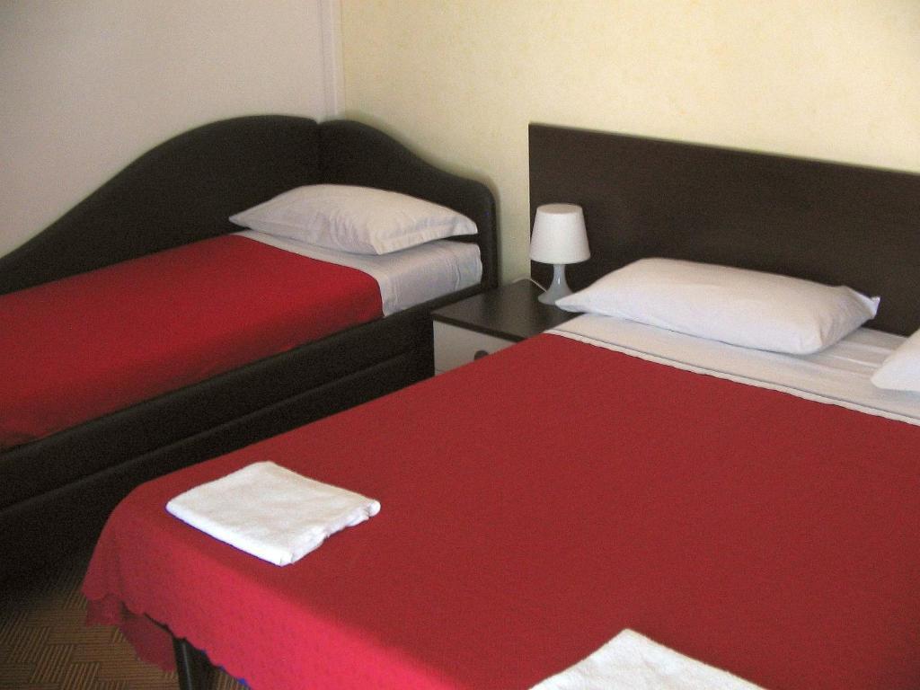 Villa Lauda B&B Rimini Kamer foto