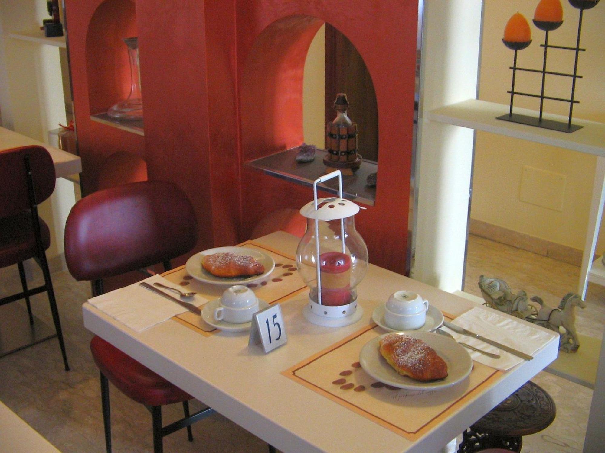 Villa Lauda B&B Rimini Buitenkant foto