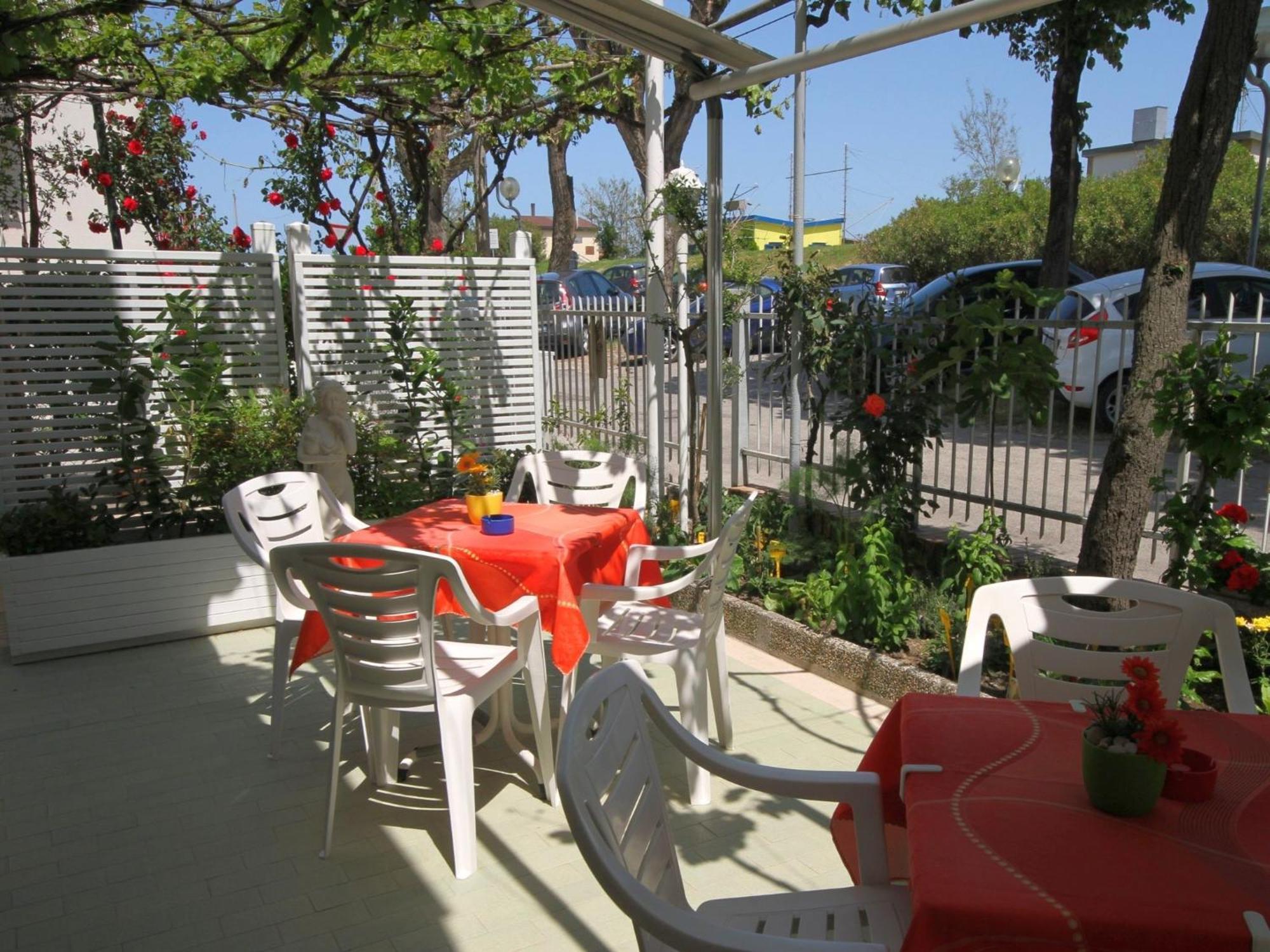 Villa Lauda B&B Rimini Buitenkant foto