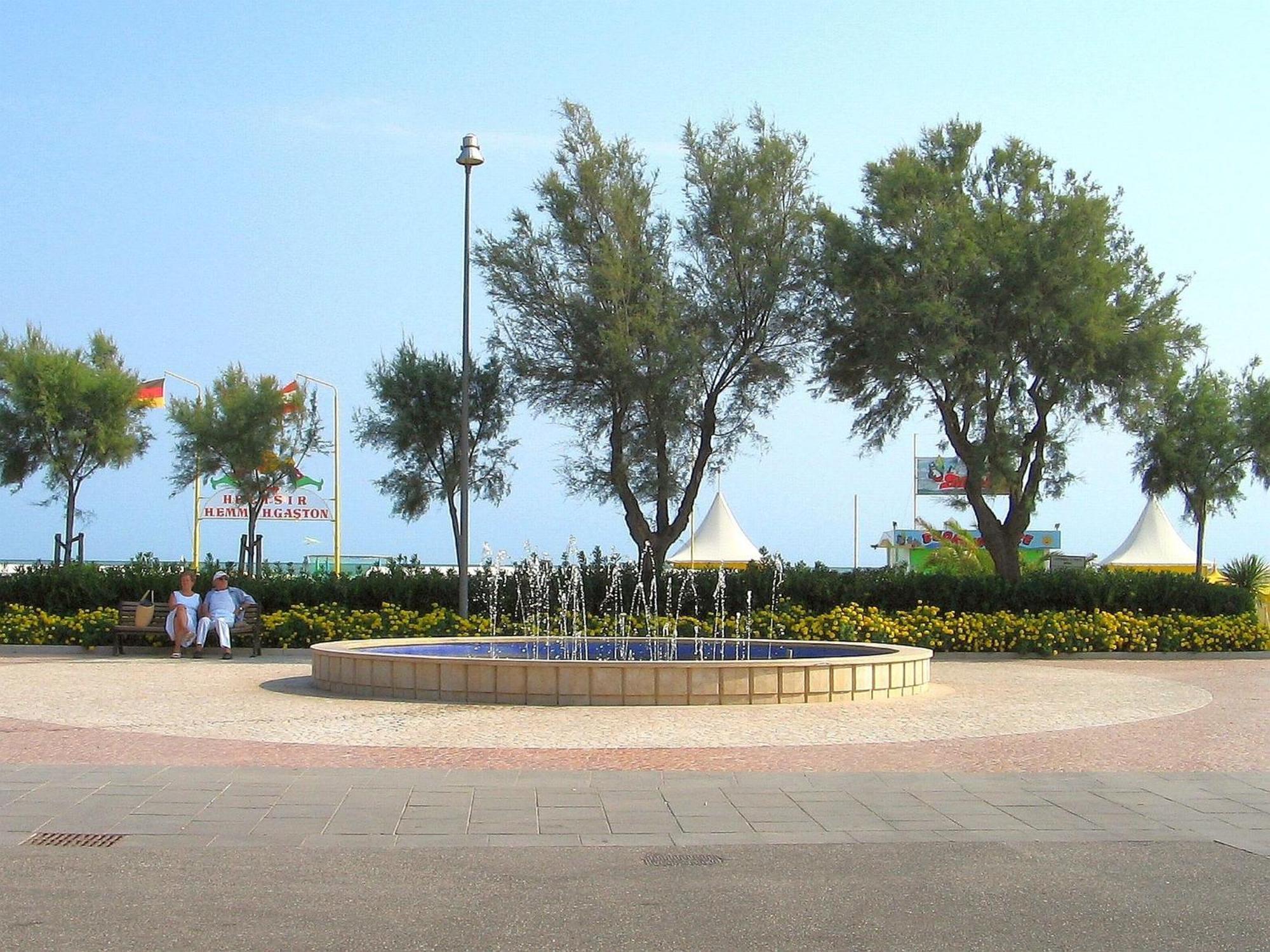 Villa Lauda B&B Rimini Buitenkant foto