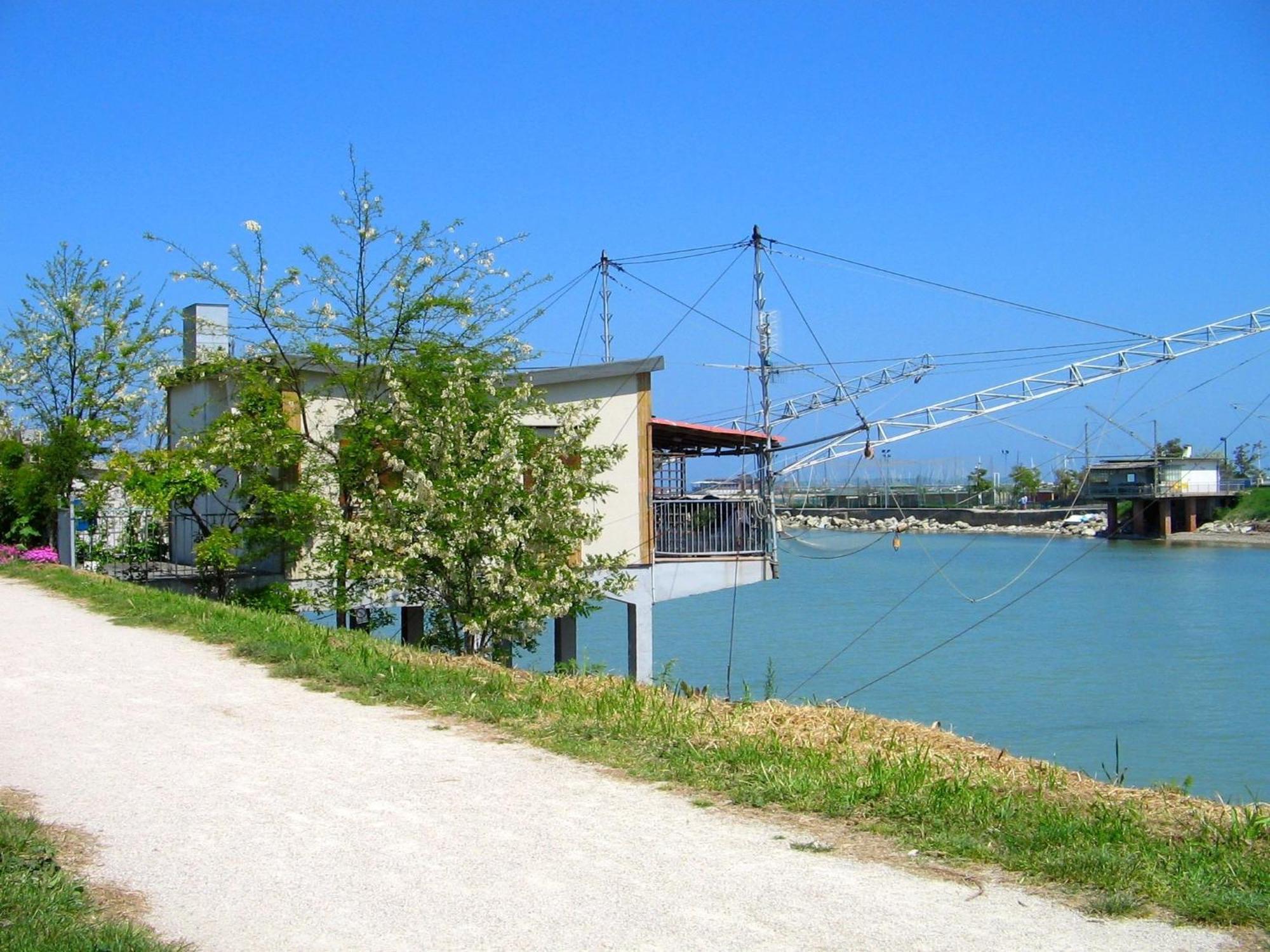 Villa Lauda B&B Rimini Buitenkant foto